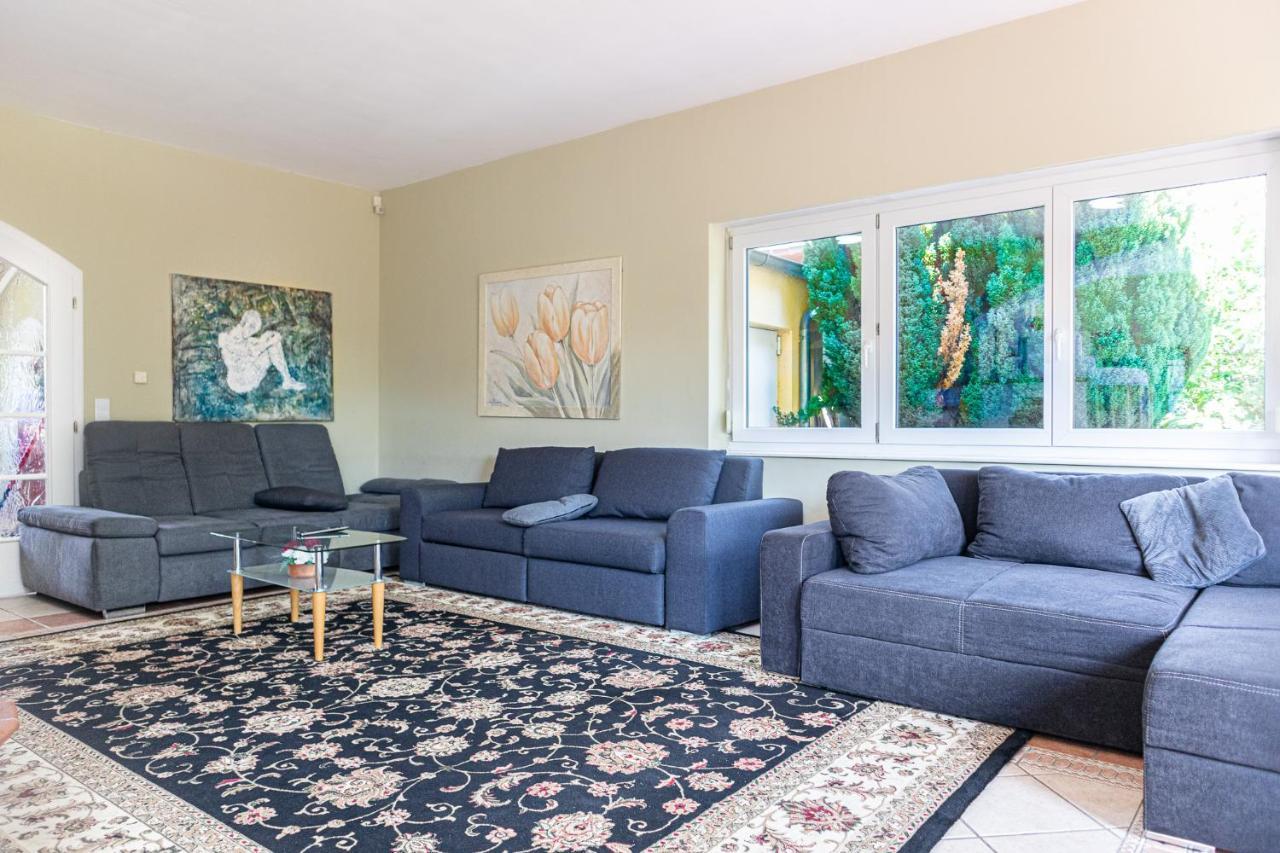 Exquisite Shared - Your Private In Beautiful Apartament
