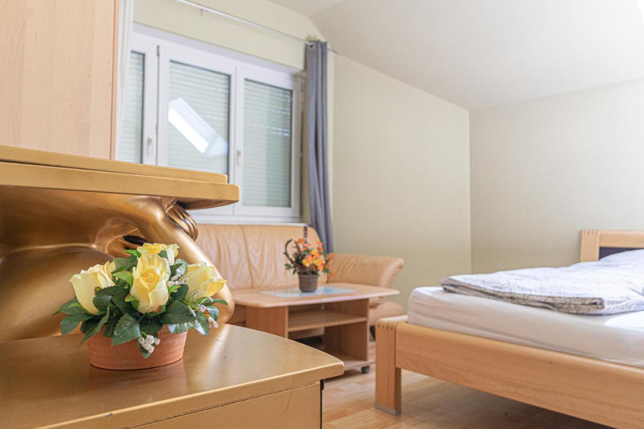 Exquisite Shared - Your Private In Beautiful Apartament *