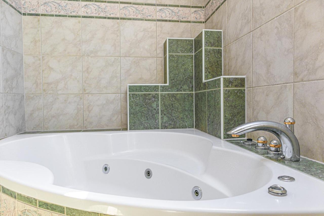 Apartament Exquisite Shared - Your Private In Beautiful