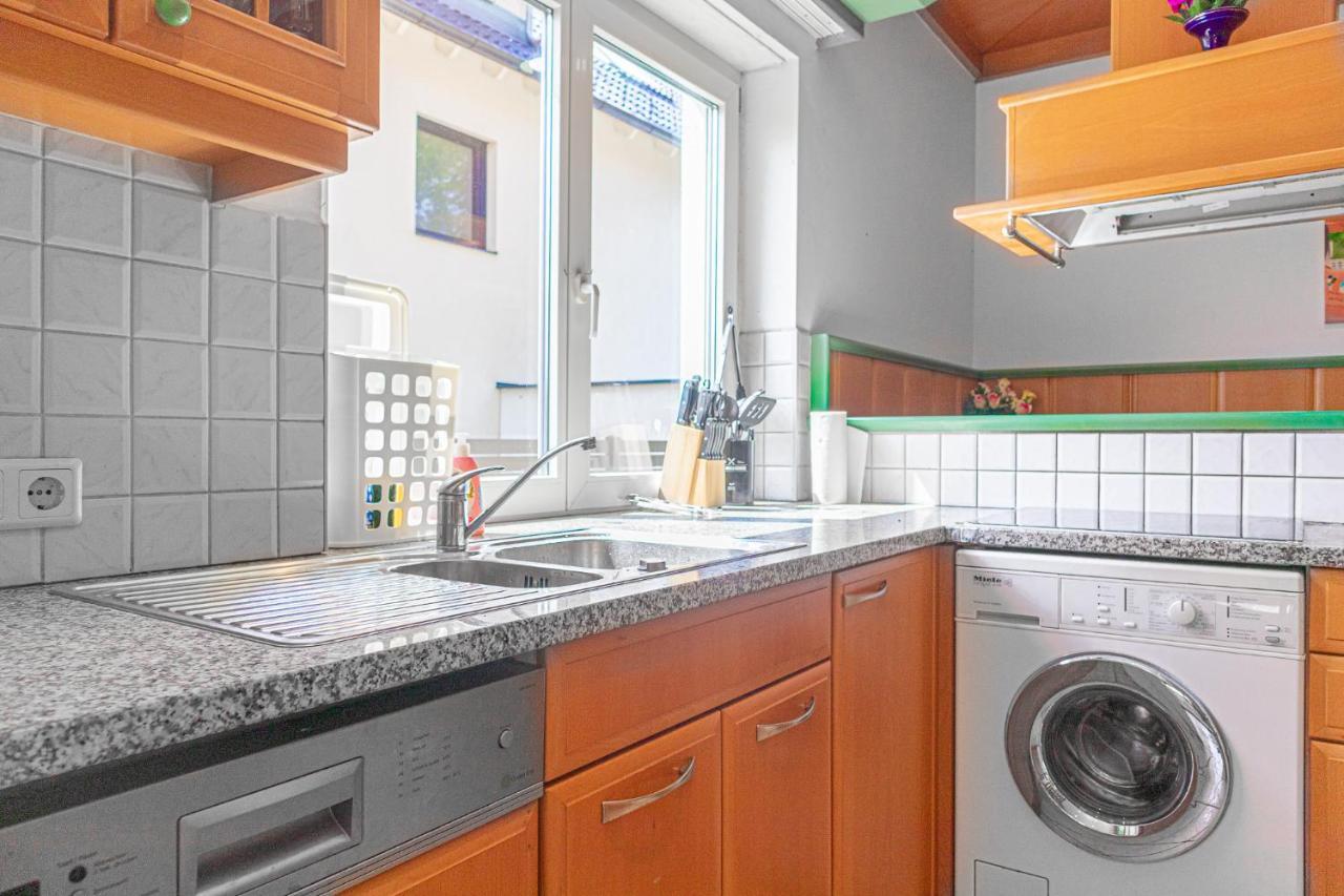 Exquisite Shared - Your Private In Beautiful Apartament